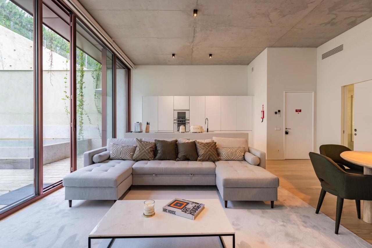 Hidden Pearl W/ Patio & Pool By Lovelystay Lisbon Exterior photo