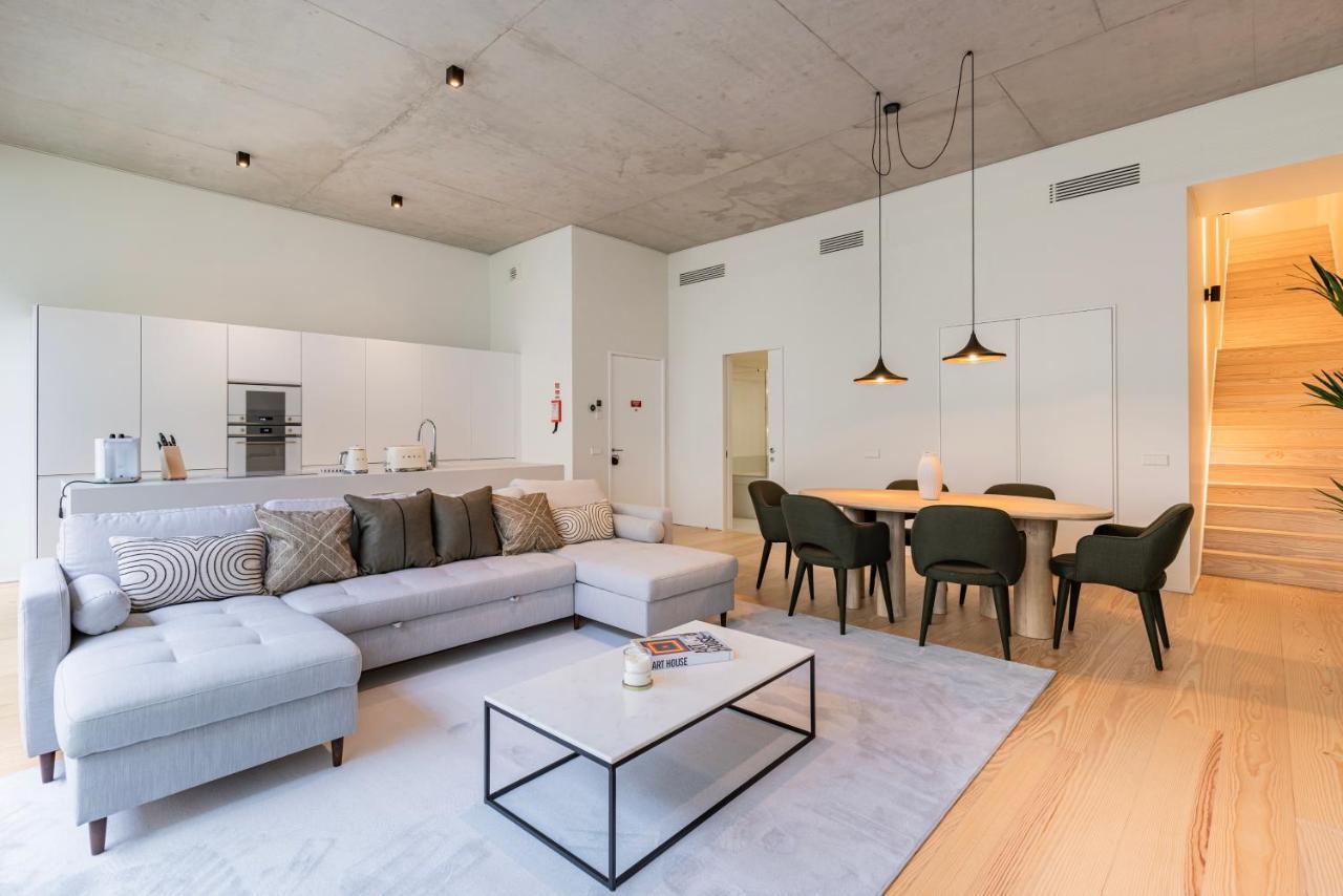 Hidden Pearl W/ Patio & Pool By Lovelystay Lisbon Exterior photo